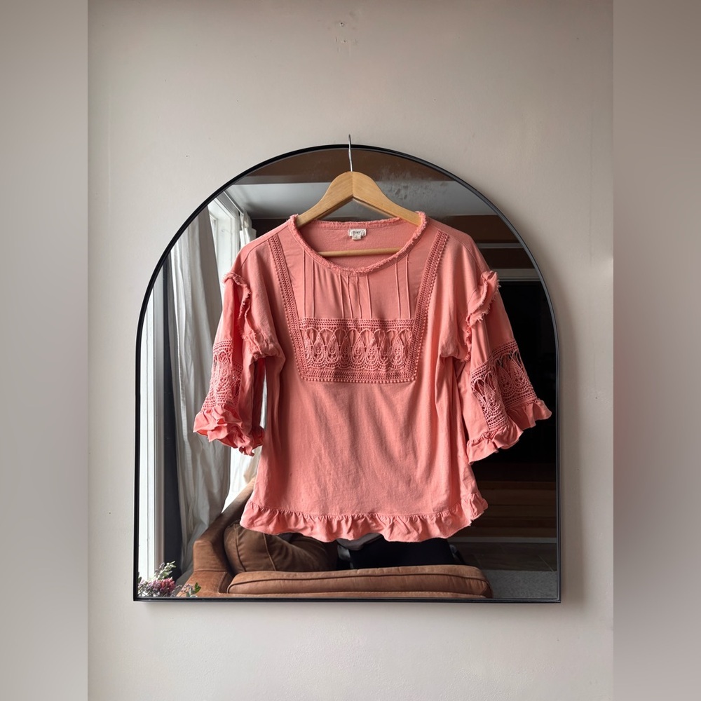 ANTHROPOLOGIE Tiny | Sonoma ruffled top | size small - Picture 4 of 7